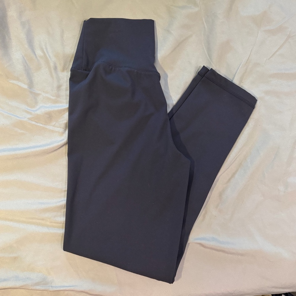 P’Tula Cassey Legging in Navy size Medium 23” length
